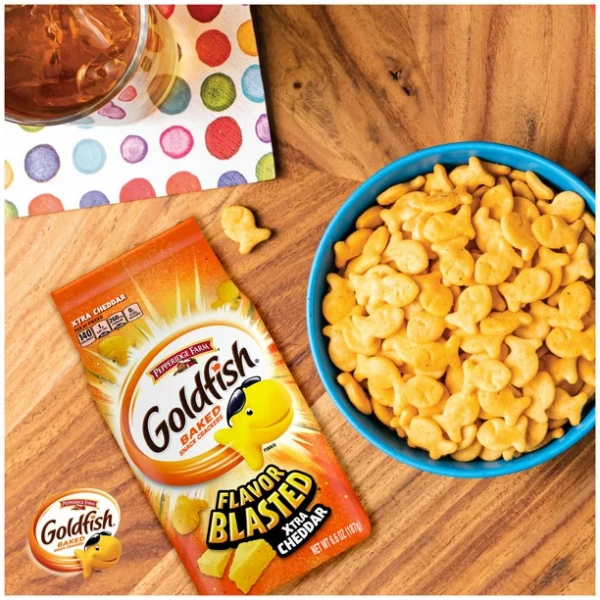 Goldfish Flavour Blasted Xtra Cheddar Crackers